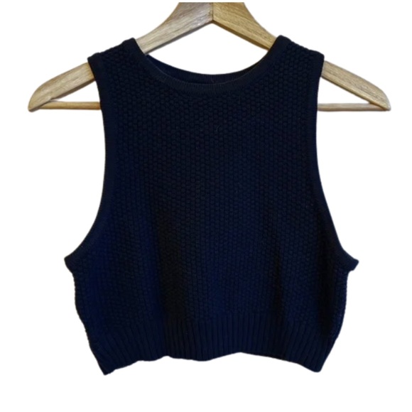 DECADE STUDIO Cropped Knit Top - Picture 1 of 6